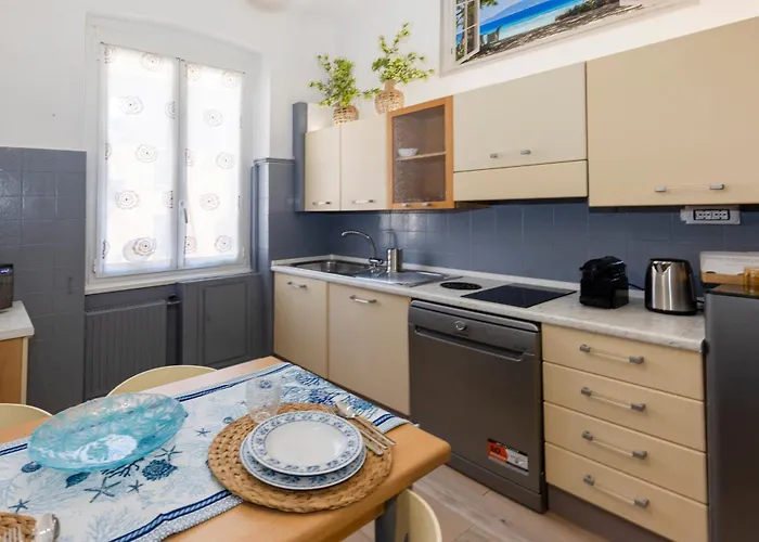 Lo Scrigno -city House 5 Min From Brignole Station דירה ג'נובה