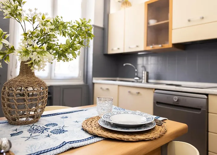 Lo Scrigno -city House 5 Min From Brignole Station * ג'נובה