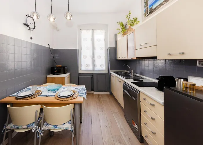 Lo Scrigno -city House 5 Min From Brignole Station * ג'נובה